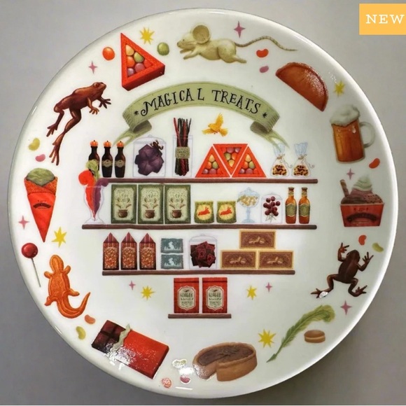 ENTIRE Magic Delivered Sweet Shop Quarterly Box. - Picture 3 of 10